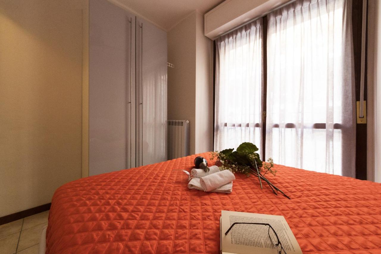 Modern Lakefront 2-Bedroom Apartment Acquaseria ภายนอก รูปภาพ
